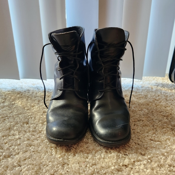 Charles David black leather heeled lace up booties size 7.5 - Picture 2 of 11